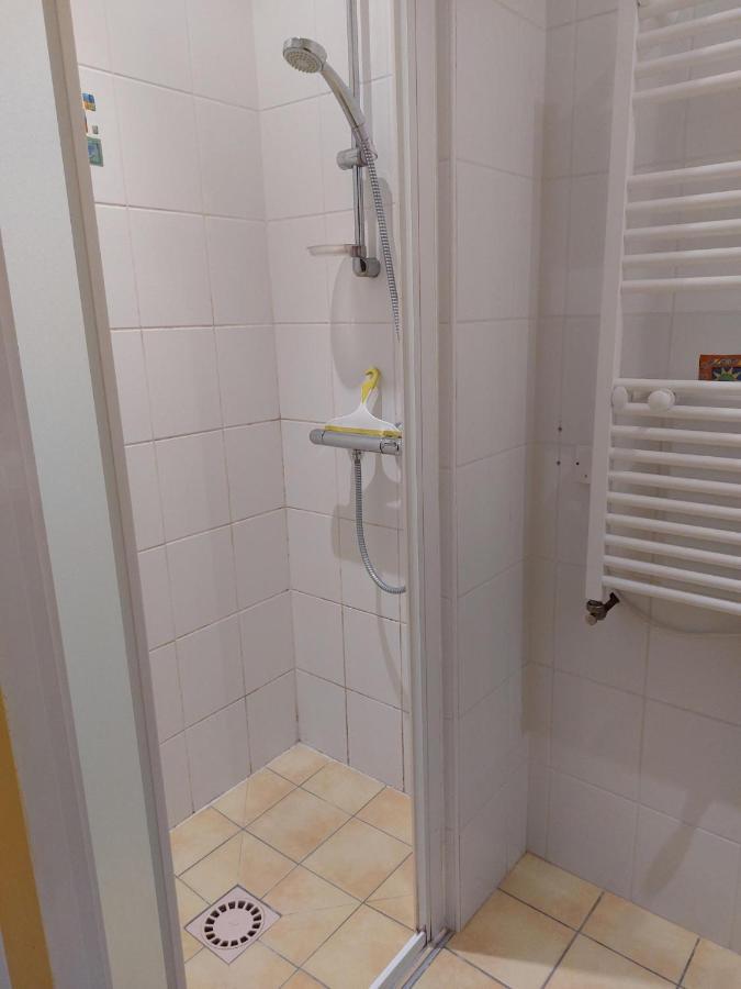 Petit Studio - Chambre Independante Au Calme ランデルノー エクステリア 写真